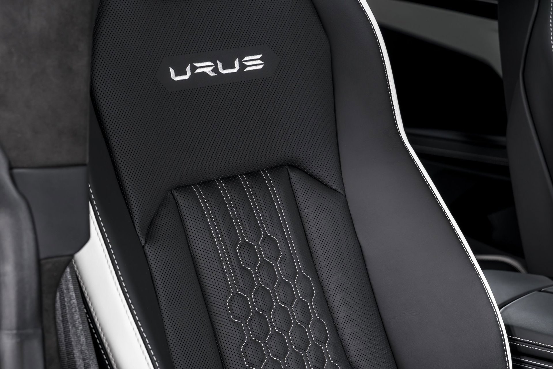 Used 2024 Lamborghini Urus S image 41