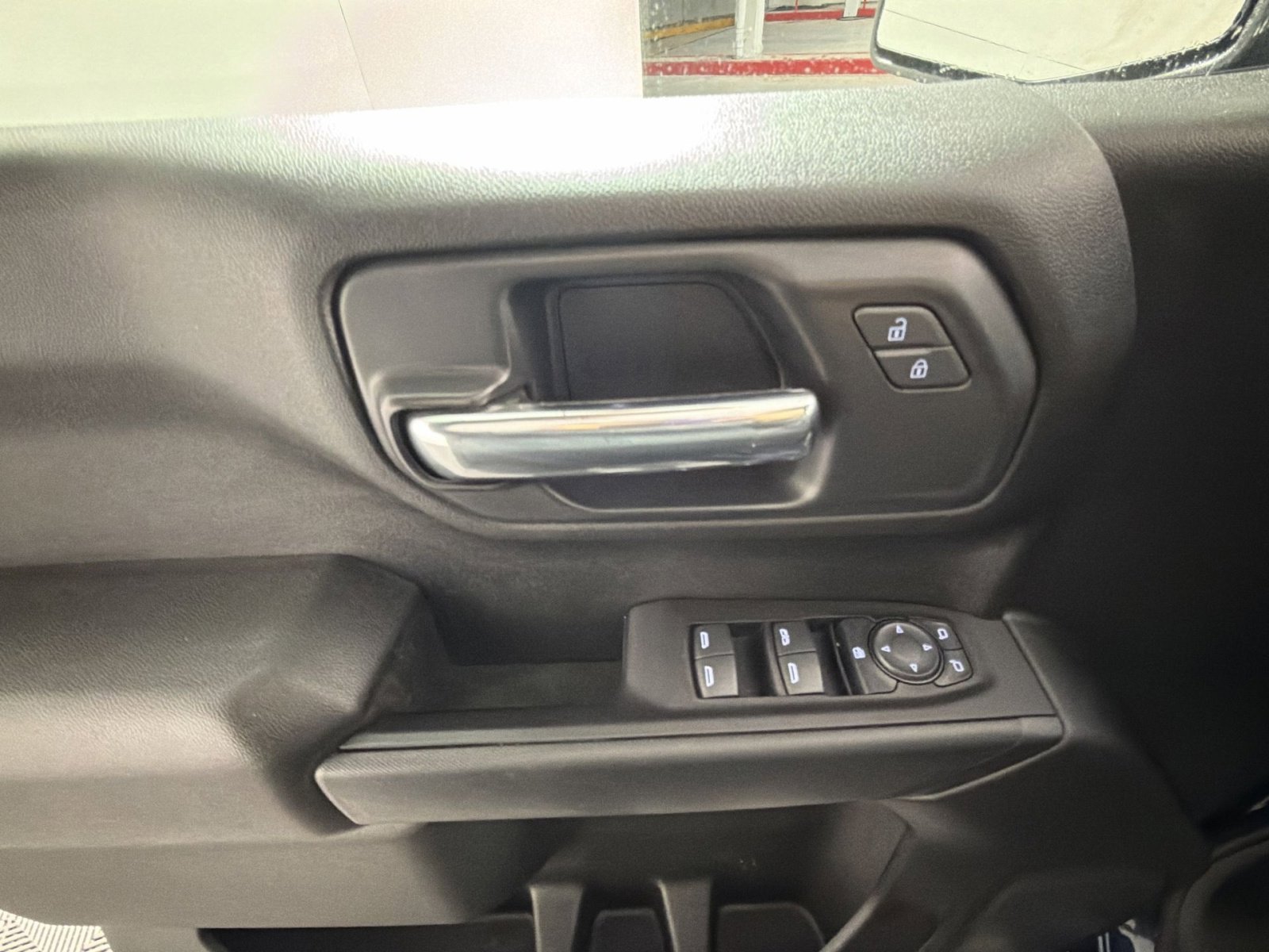 Used 2022 Chevrolet Silverado 1500 Custom image 15