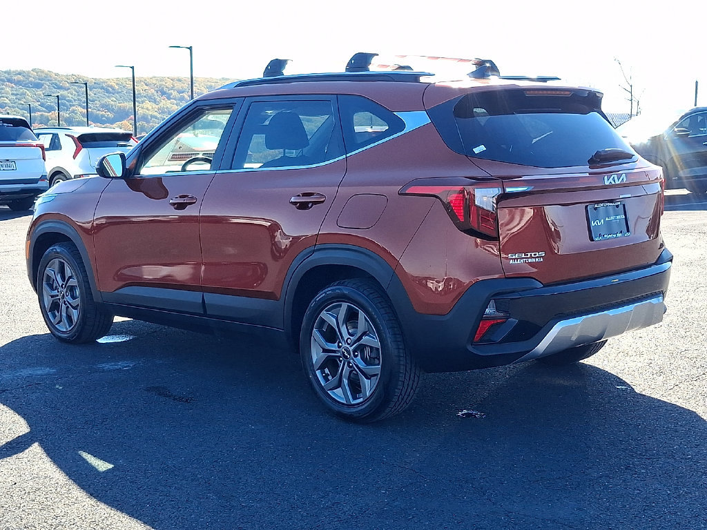 Used 2024 Kia Seltos S AWD/4WD image 4