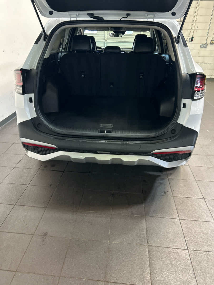 Used 2024 Kia Sportage EX AWD/4WD image 11