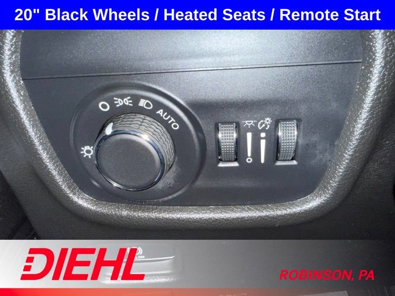 Used 2023 Jeep Grand Cherokee Altitude AWD/4WD image 23