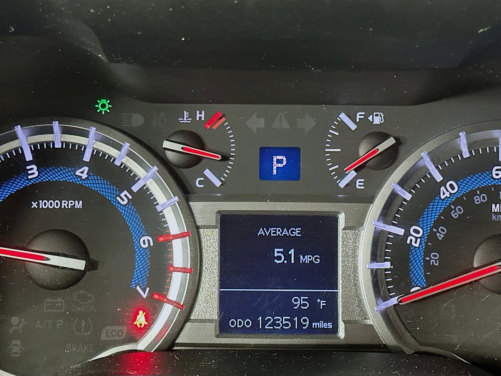 Used 2018 Toyota 4Runner SR5 AWD/4WD image 18