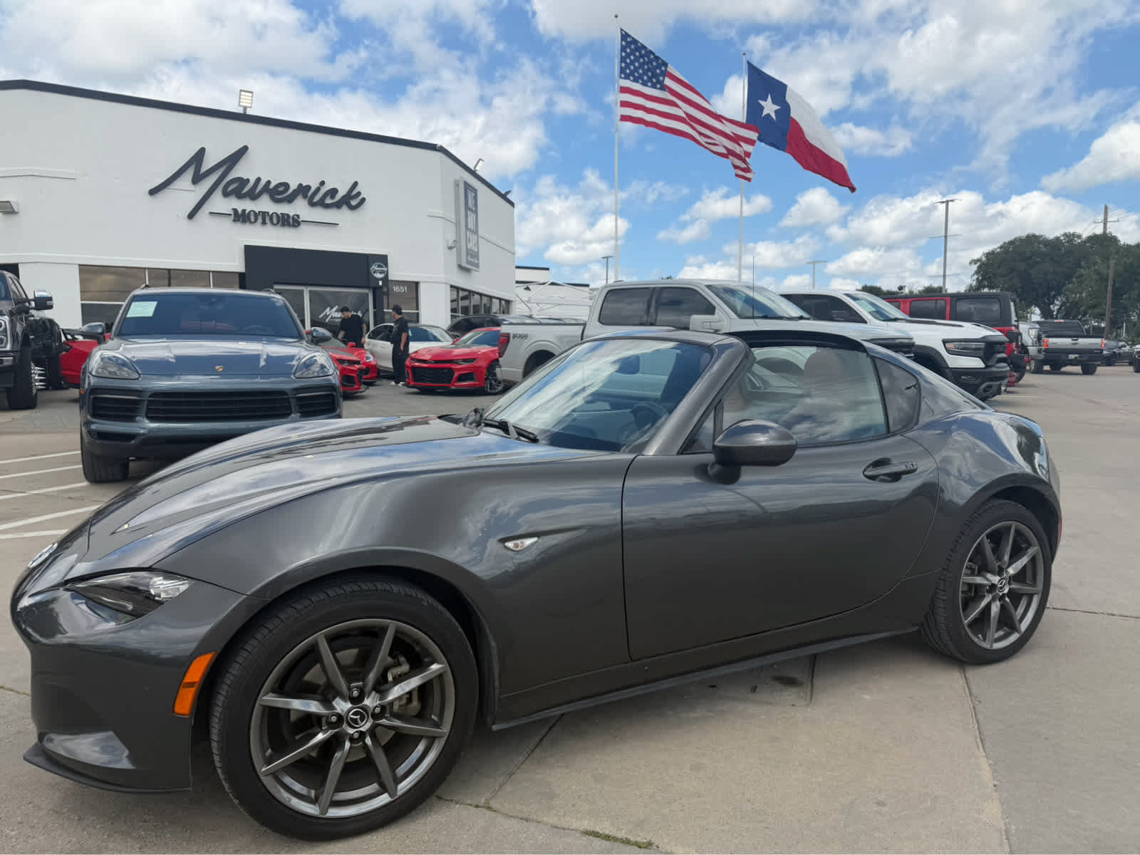Used 2017 MAZDA MX-5 Miata RF Grand Touring RWD image 9