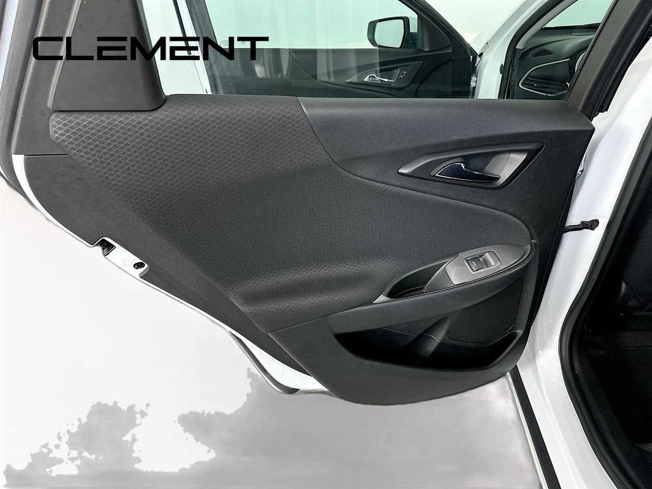 Used 2023 Chevrolet Malibu LT image 30