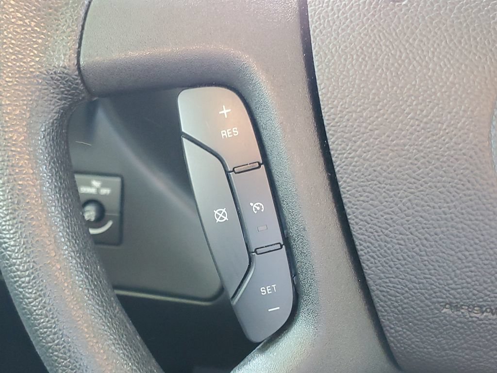 Used 2025 Chevrolet Express 2500 w/ Driver Convenience Package RWD image 16