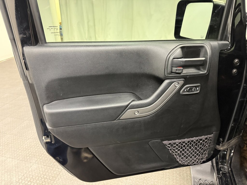 Used 2018 Jeep Wrangler Unlimited Sport S image 24