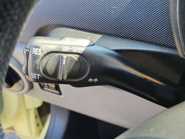 Used 2004 Volkswagen Beetle GLS FWD image 18