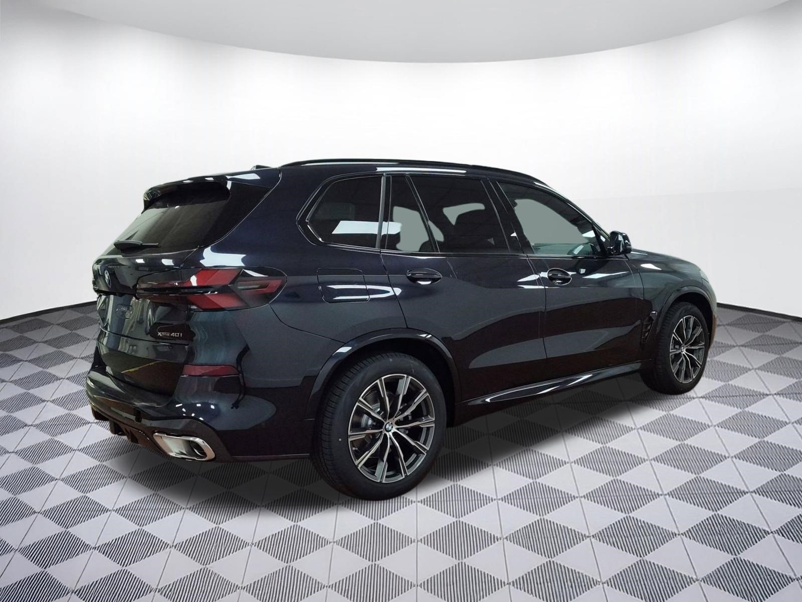Used 2026 BMW X5 xDrive40i w/ M Sport Package AWD/4WD image 8
