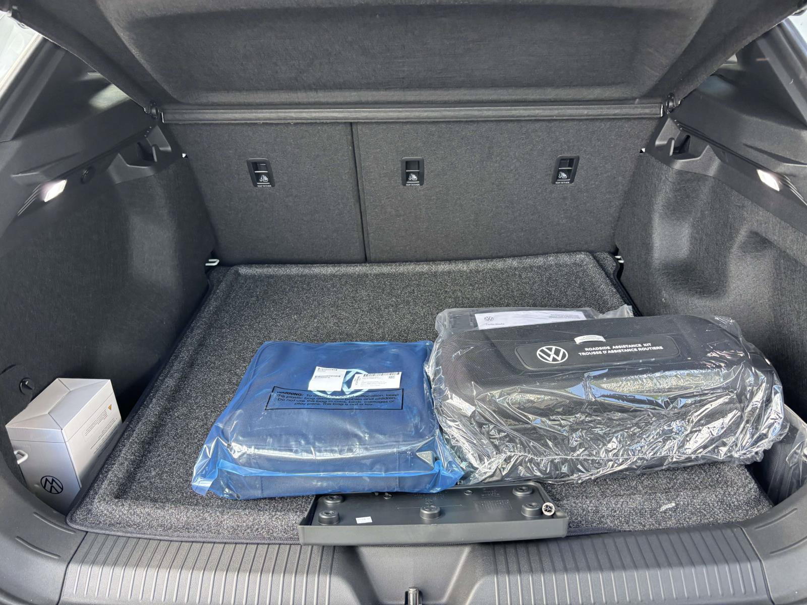 New 2026 Volkswagen ID.4 Pro AWD/4WD image 9