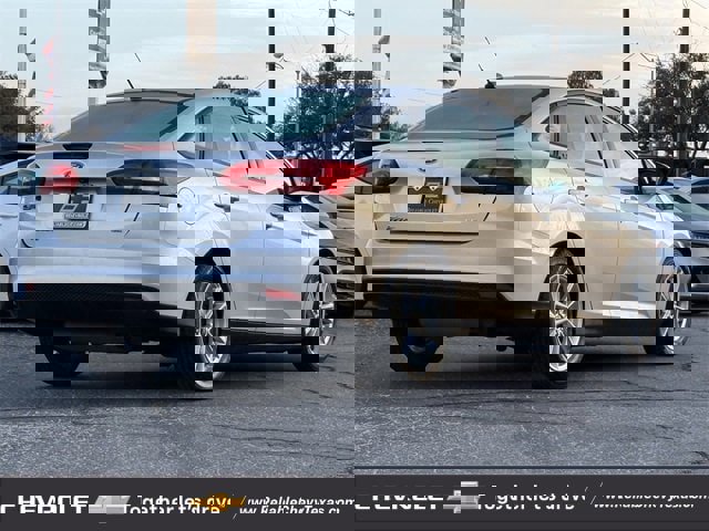 Used 2018 Ford Focus SE image 6
