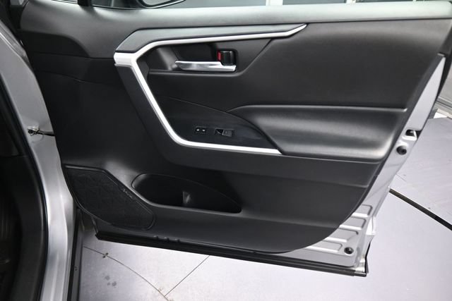 Used 2024 Toyota RAV4 XLE FWD image 13