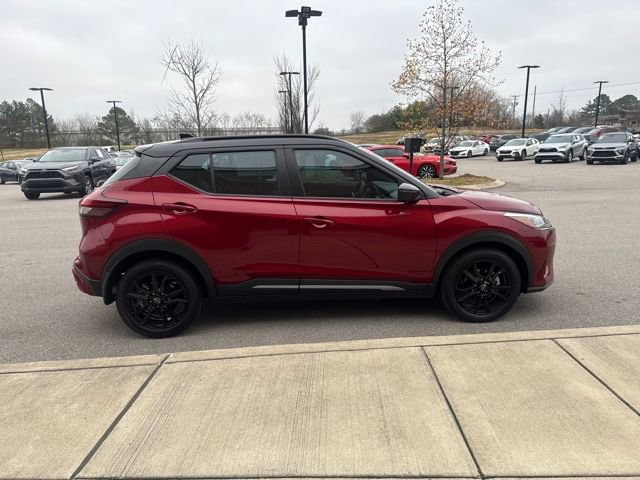Used 2023 Nissan Kicks SR w/ SR Premium Package image 5