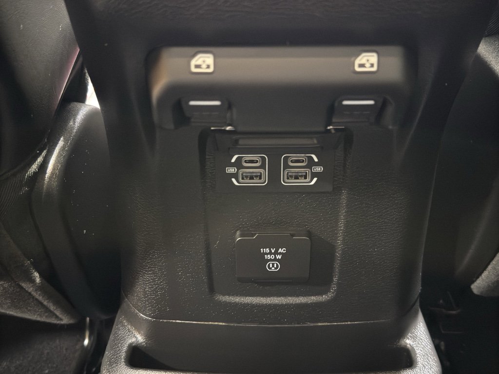 Used 2025 Jeep Wrangler Unlimited Rubicon w/ XTREMEE 35" Tire Package image 13