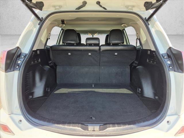 Used 2016 Toyota RAV4 XLE FWD image 6