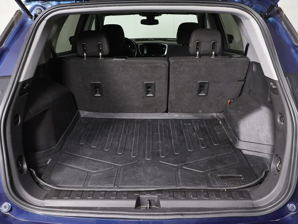Used 2020 GMC Terrain SLE FWD image 11