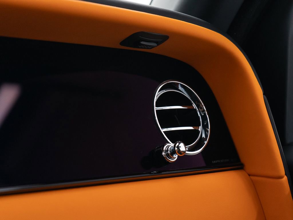 Used 2026 Rolls-Royce Cullinan AWD/4WD image 48