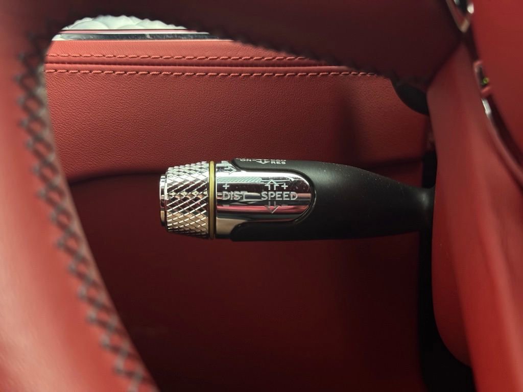 Used 2023 Bentley Continental GT Azure image 31