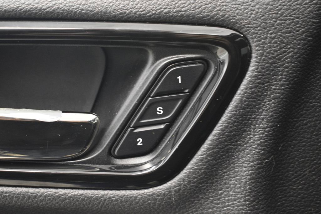 Certified 2021 Dodge Durango R/T w/ Technology Group image 36