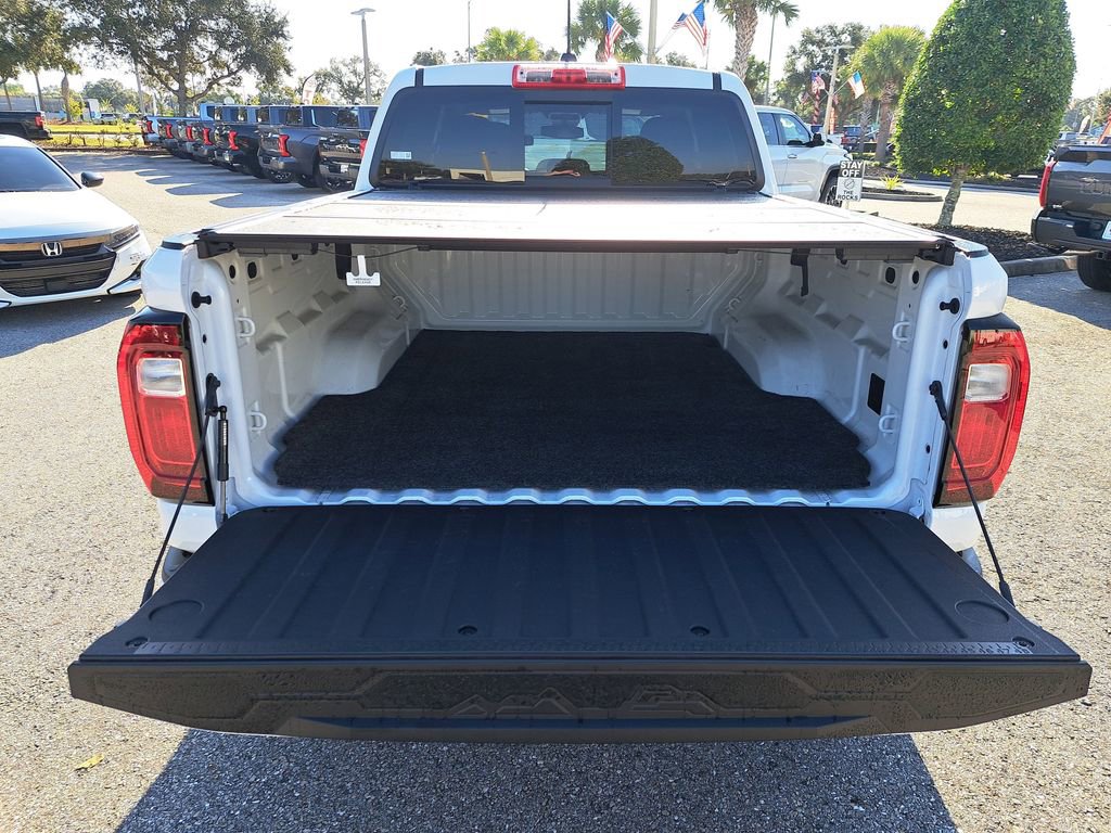 Used 2025 GMC Canyon Elevation image 6