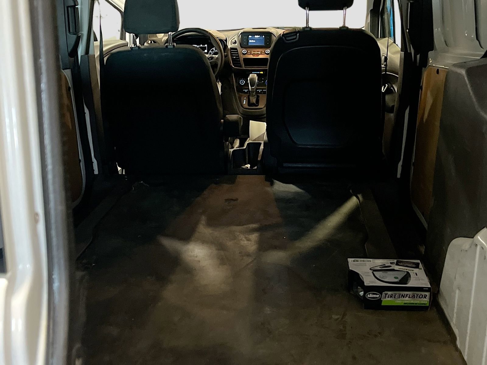 Used 2023 Ford Transit Connect XL image 24