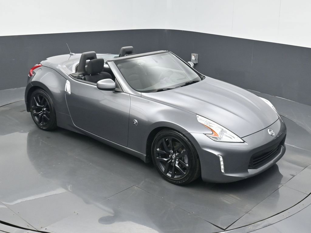 Used 2016 Nissan 370Z Roadster image 27