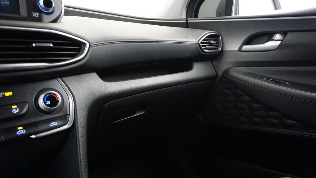 Used 2019 Hyundai Santa Fe SE image 35