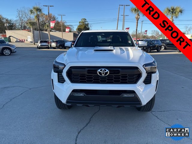 Used 2024 Toyota Tacoma TRD Sport image 2