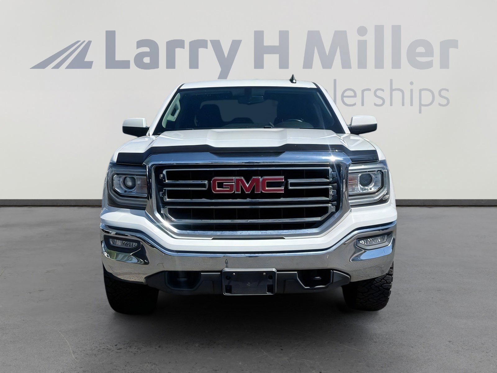 Used 2018 GMC Sierra 1500 SLE w/ SLE Fleet Preferred Package AWD/4WD image 5