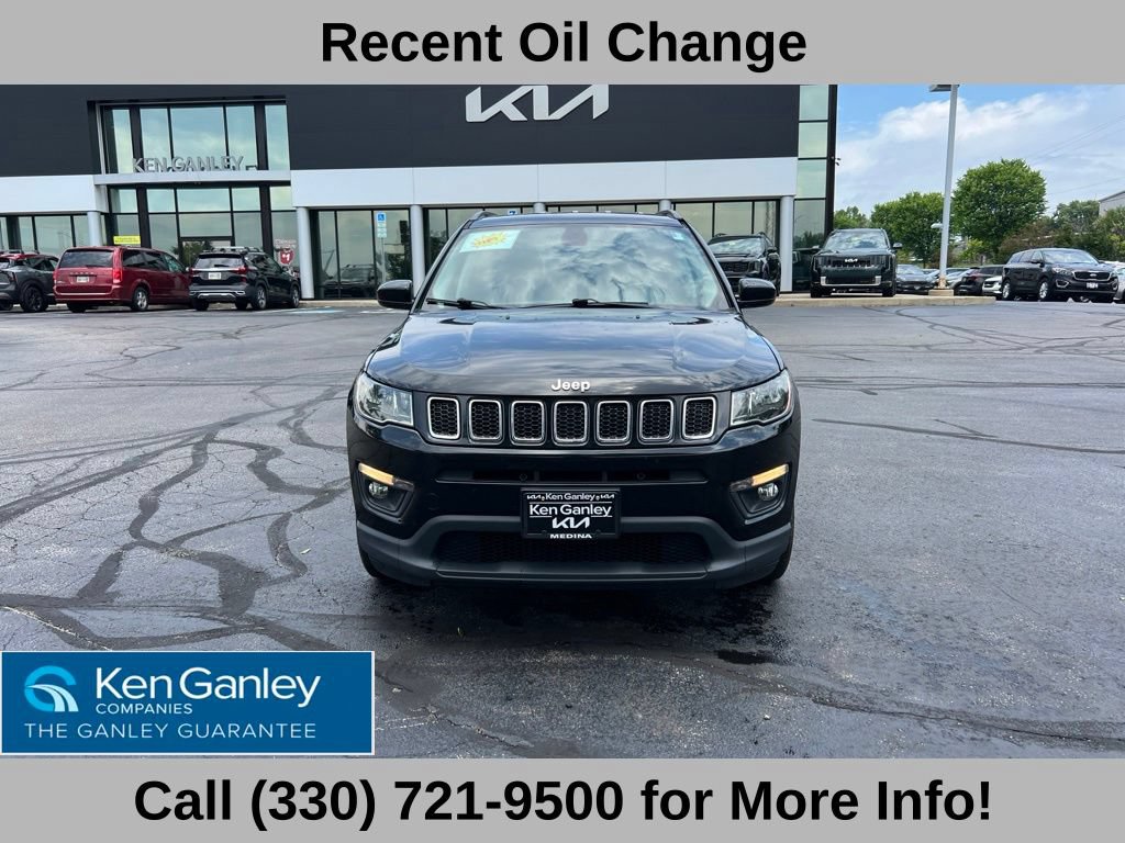 Used 2019 Jeep Compass Latitude AWD/4WD image 3
