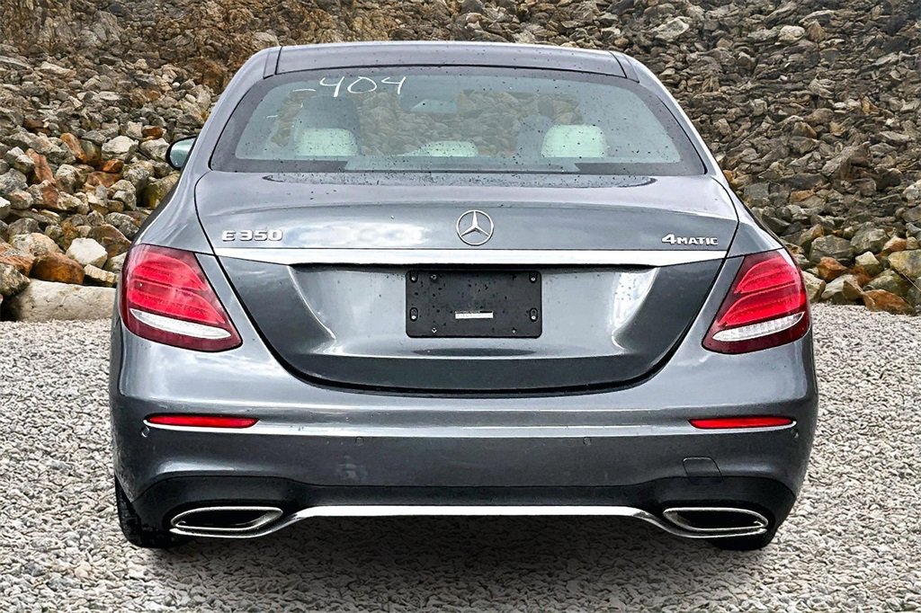 Used 2020 Mercedes-Benz E 350 4MATIC Sedan image 4