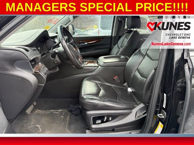Used 2018 Cadillac Escalade Premium Luxury image 11