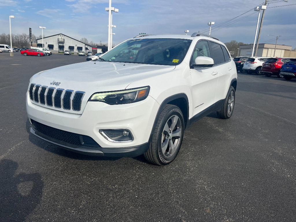 Used 2020 Jeep Cherokee Limited w/ Luxury Group AWD/4WD image 3