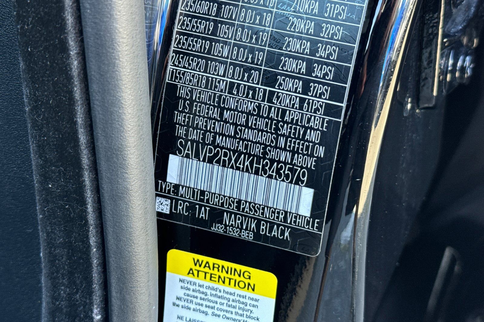 Used 2019 Land Rover Range Rover Evoque SE image 51