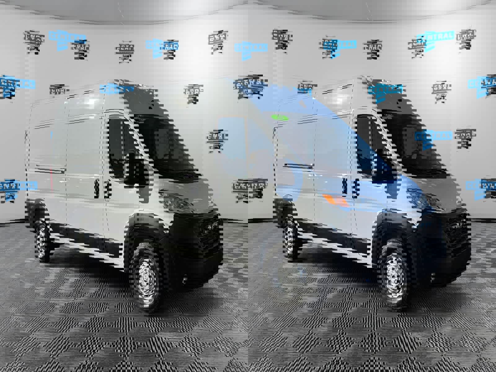 Used 2025 RAM ProMaster 2500 w/ Storage Group image 8