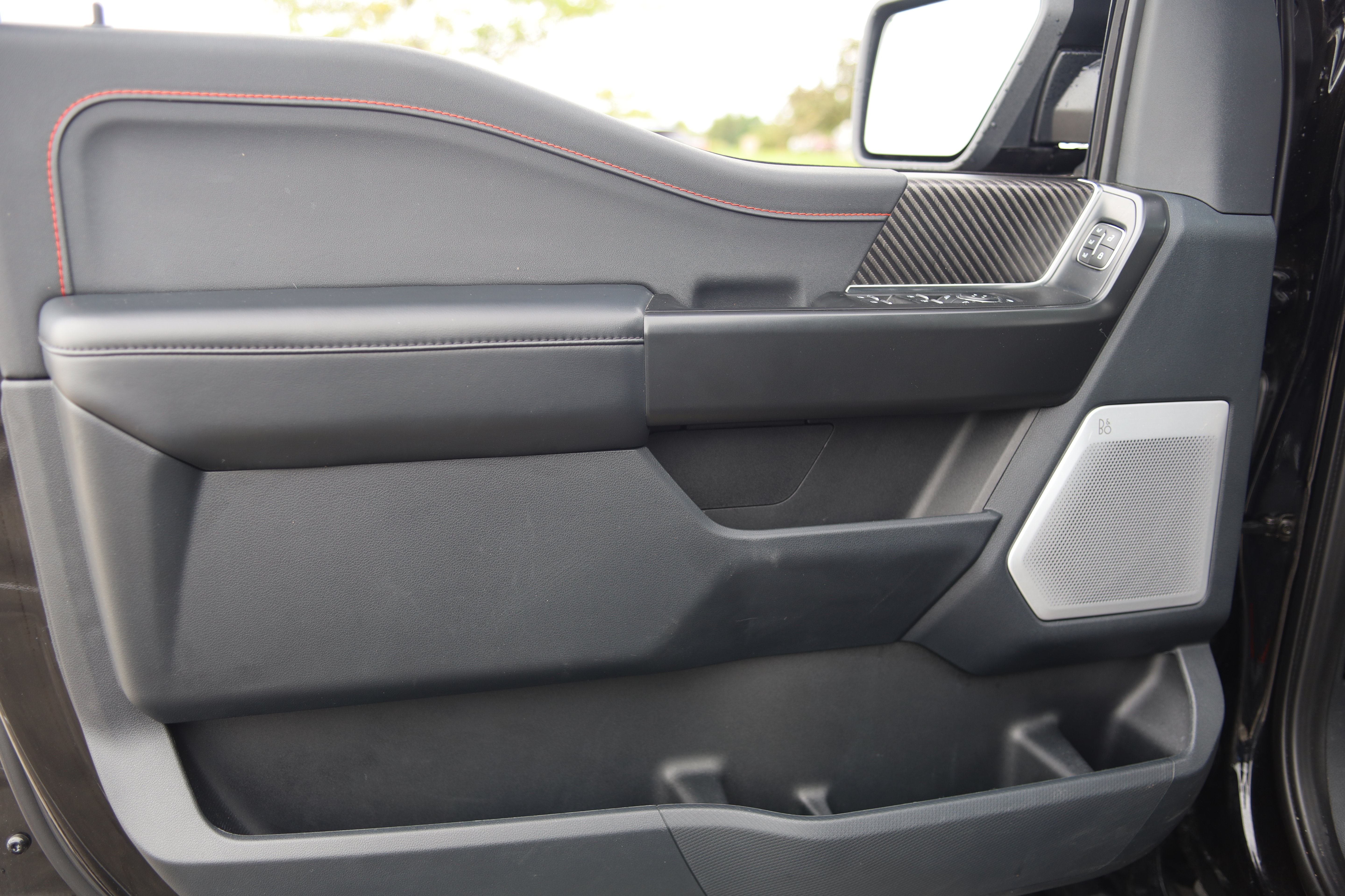 Used 2025 Ford F150 Raptor AWD/4WD image 10