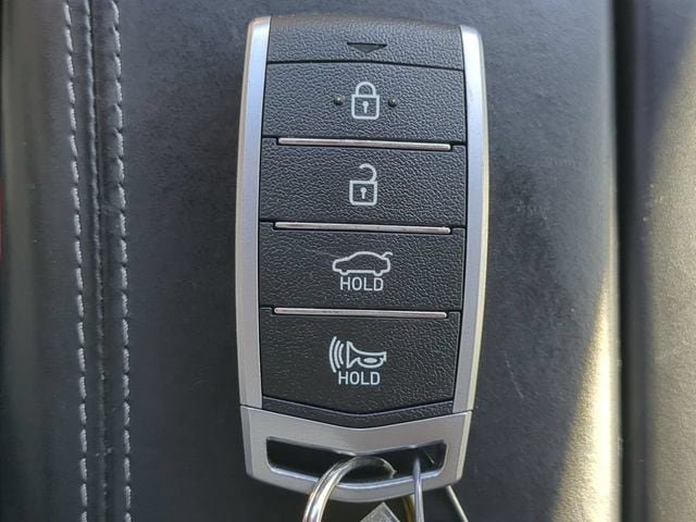 Used 2019 Genesis G90 3.3T Premium RWD image 28