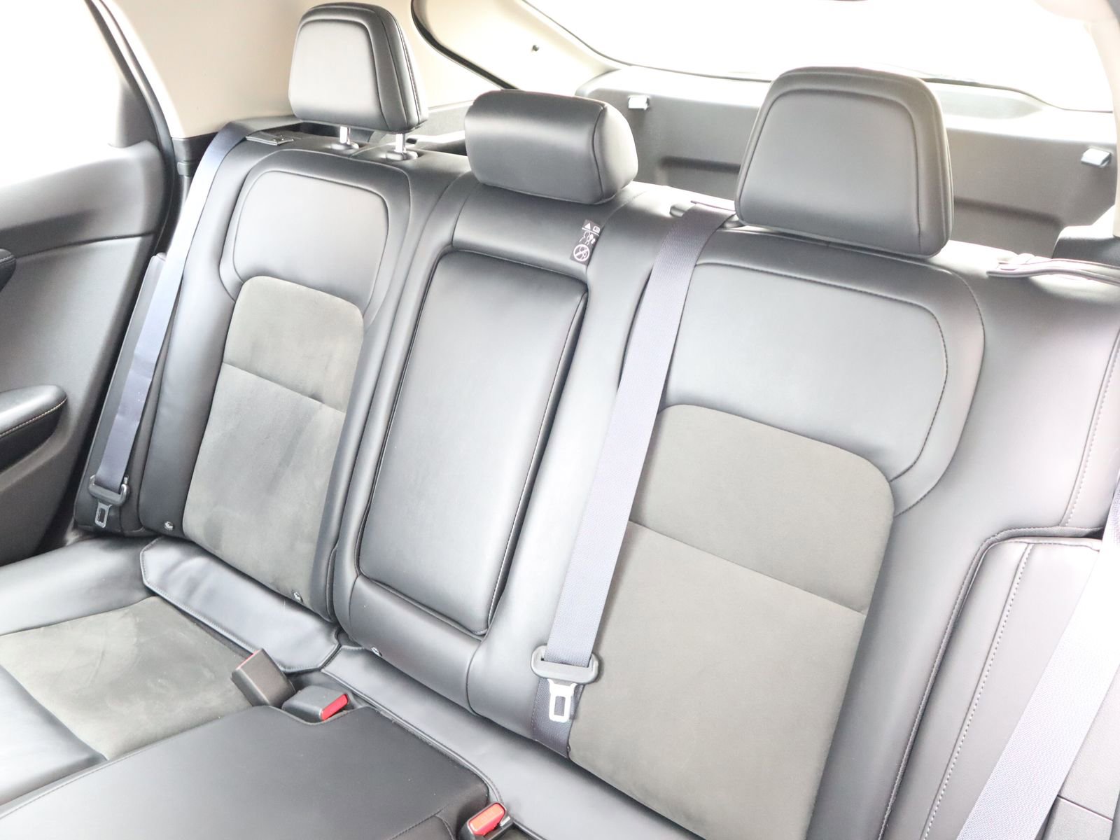 Used 2024 Nissan Ariya AWD image 54