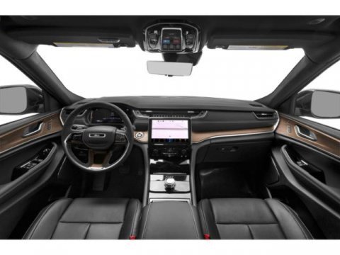 Used 2023 Jeep Grand Cherokee L Overland w/ Advanced Protech Group III image 11