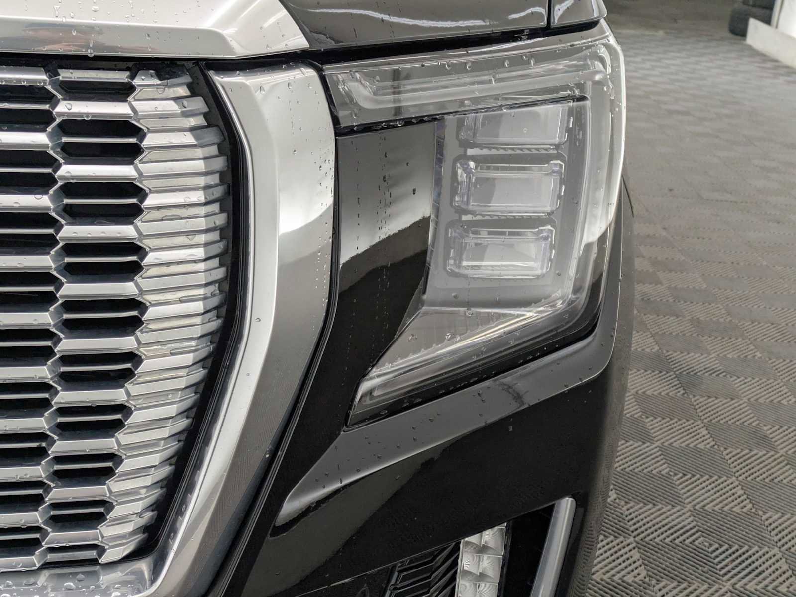 Used 2023 GMC Yukon Denali w/ Max Trailering Package image 9