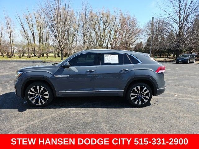 Used 2022 Volkswagen Atlas Cross Sport SEL Premium R-Line image 1