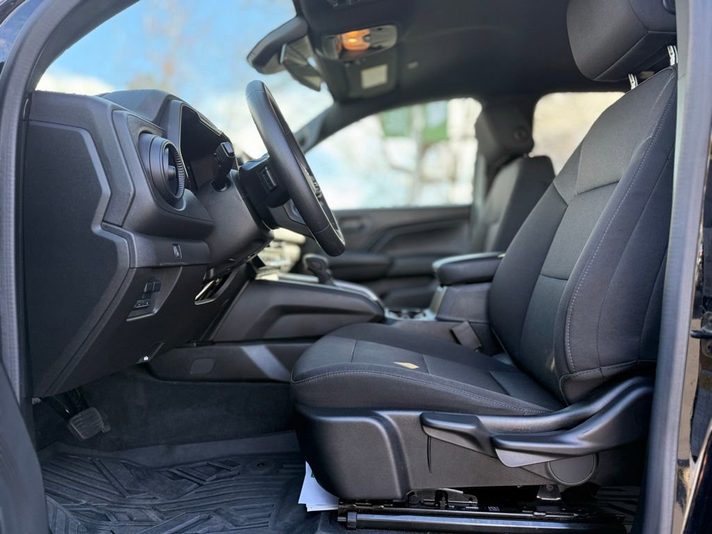 Used 2024 Chevrolet Colorado Trail Boss w/ Advanced Trailering Package image 12