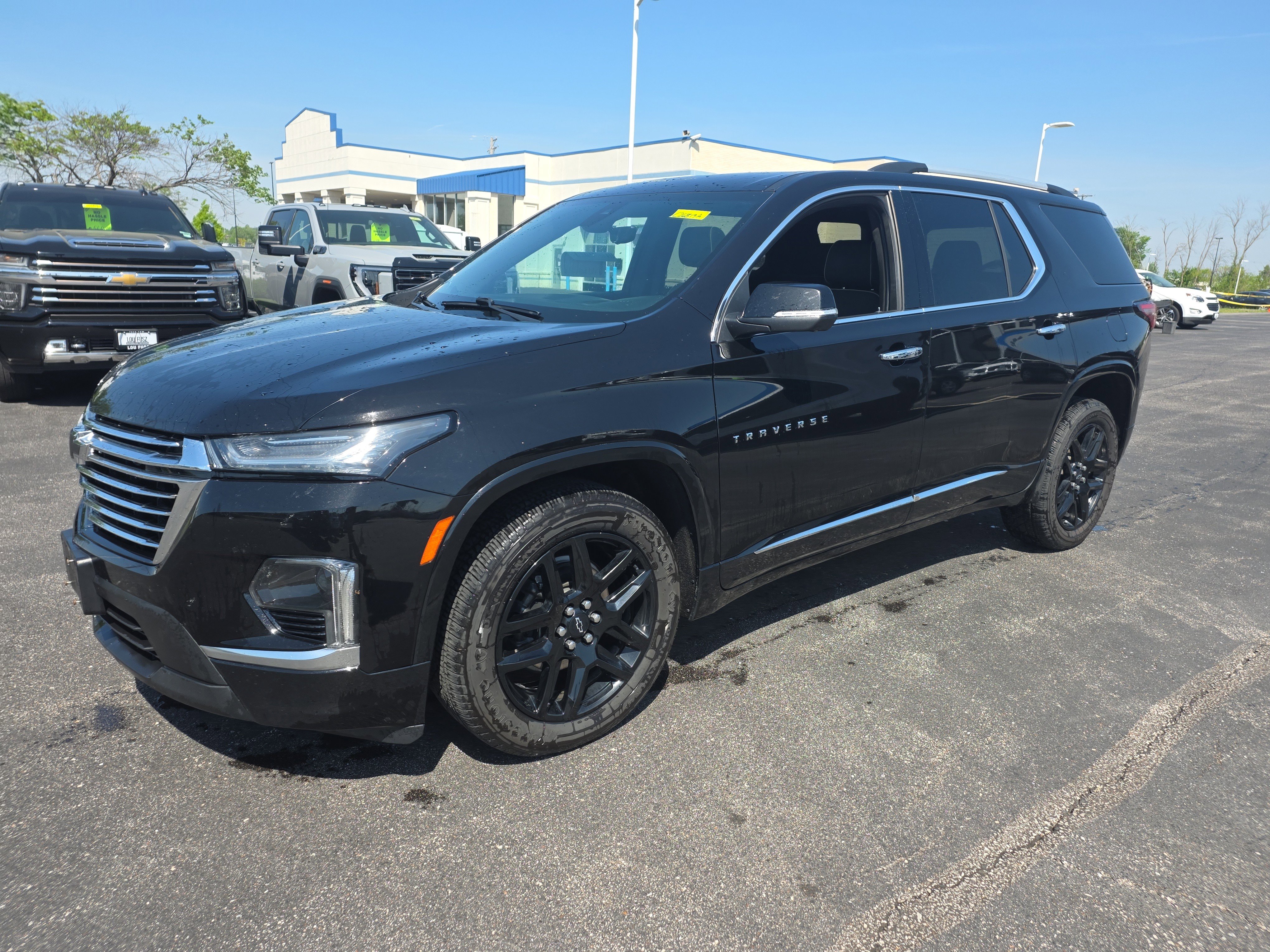 Used 2022 Chevrolet Traverse Premier w/ LPO, Floor Liner Package AWD/4WD image 7
