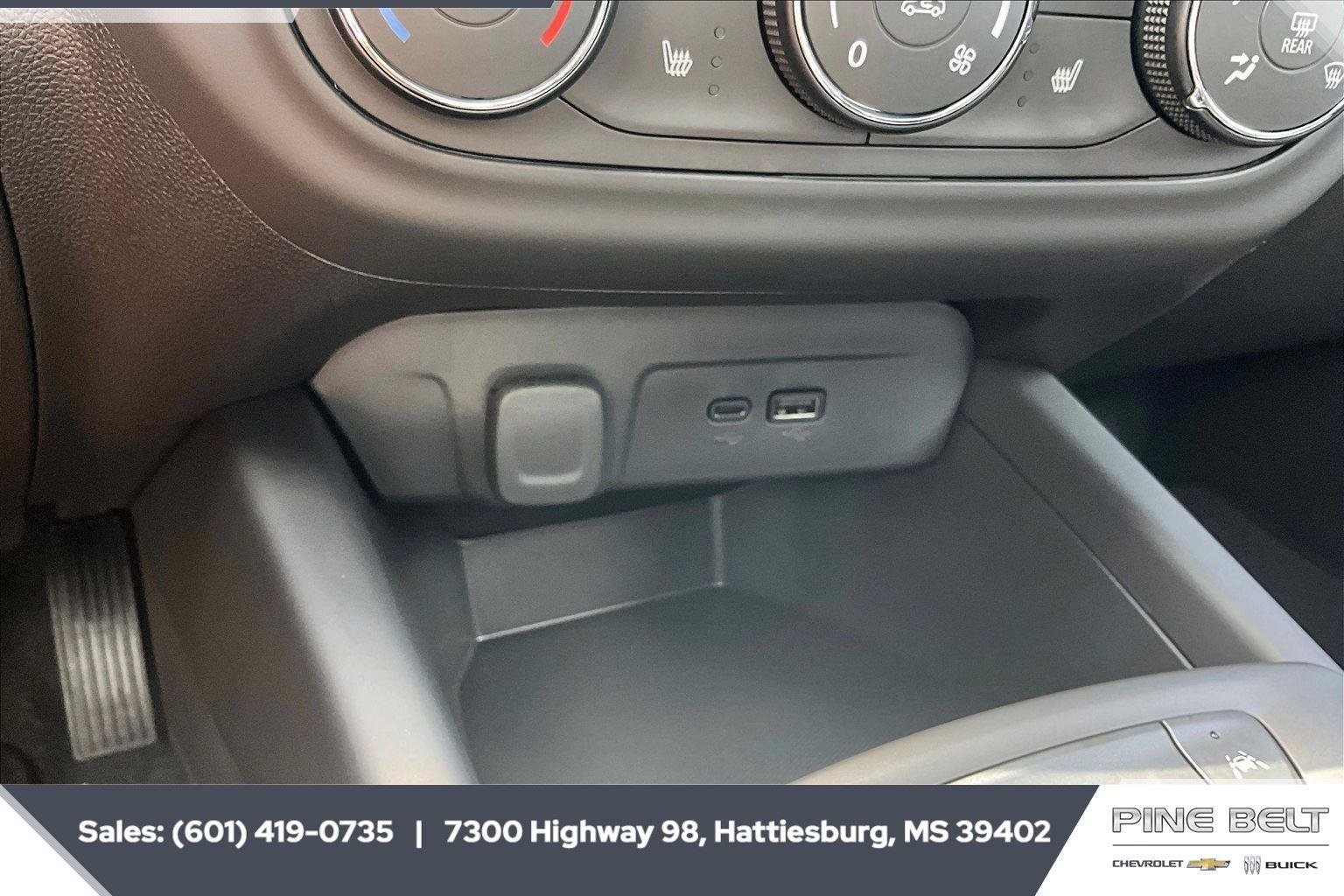Used 2026 Chevrolet Trax LS w/ LS Convenience Package FWD image 24