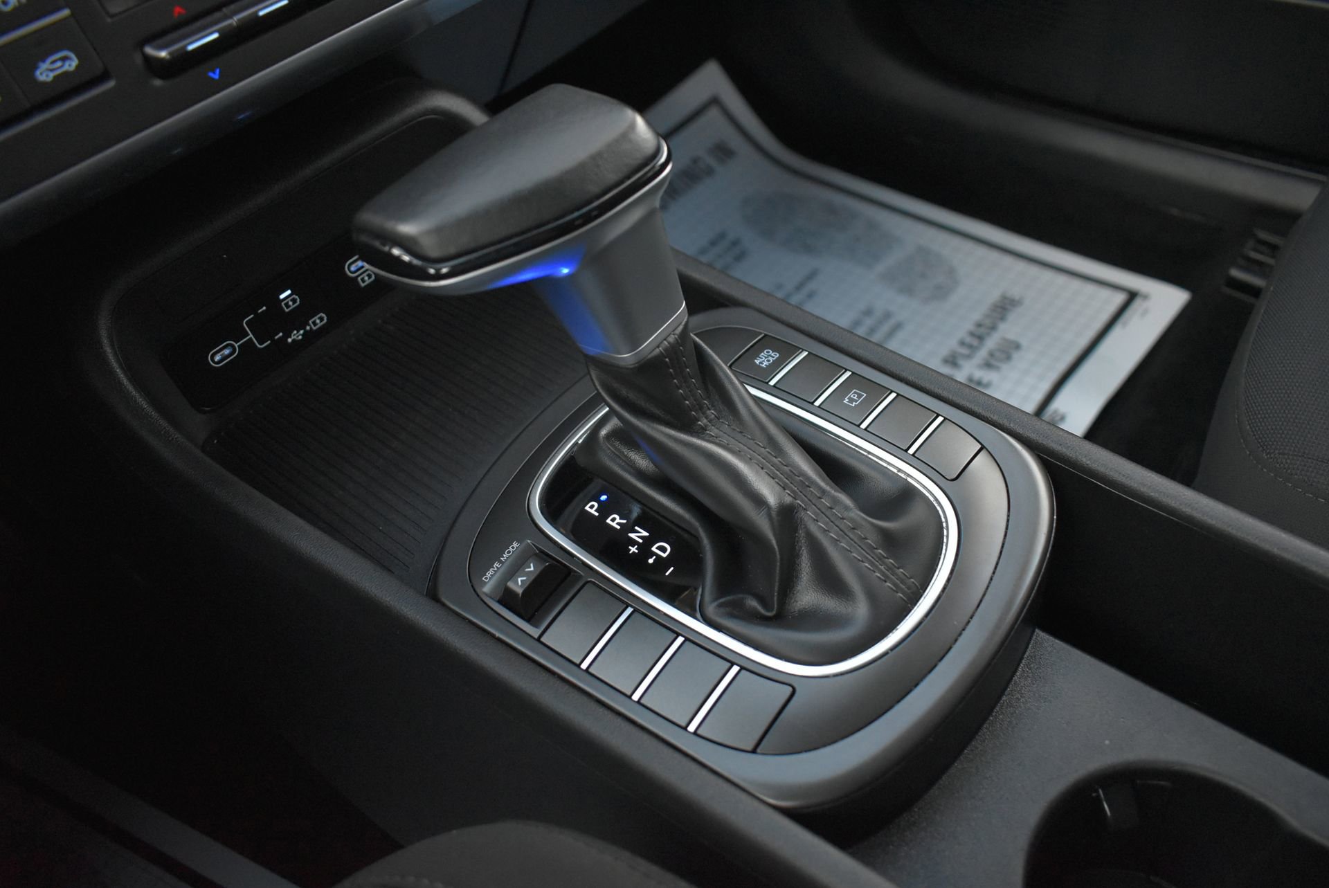 Used 2025 Hyundai Kona SEL image 30