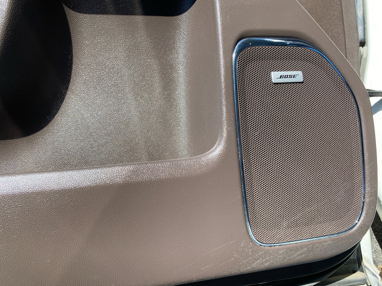 Used 2015 GMC Sierra 1500 SLT w/ SLT Preferred Package image 28