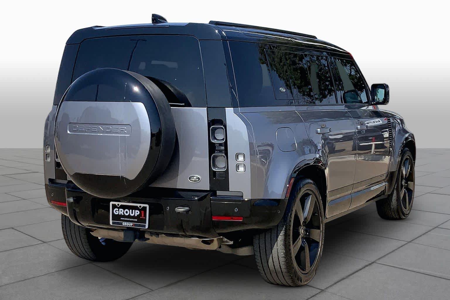 Used 2023 Land Rover Defender 110 X AWD/4WD image 13