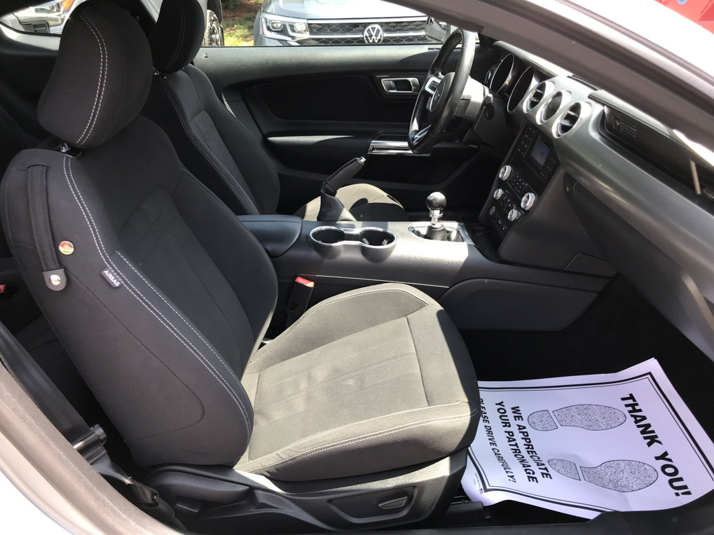 Used 2020 Ford Mustang GT w/ Black Accent Package RWD image 24