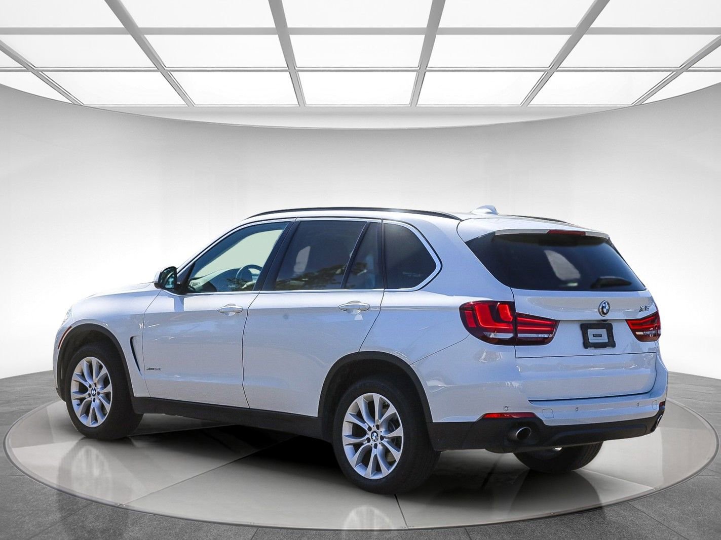 Used 2016 BMW X5 xDrive35i image 2