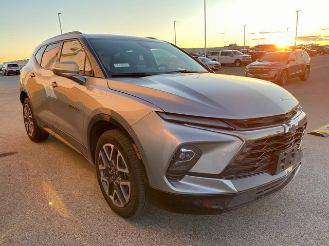 Used 2025 Chevrolet Blazer RS image 4