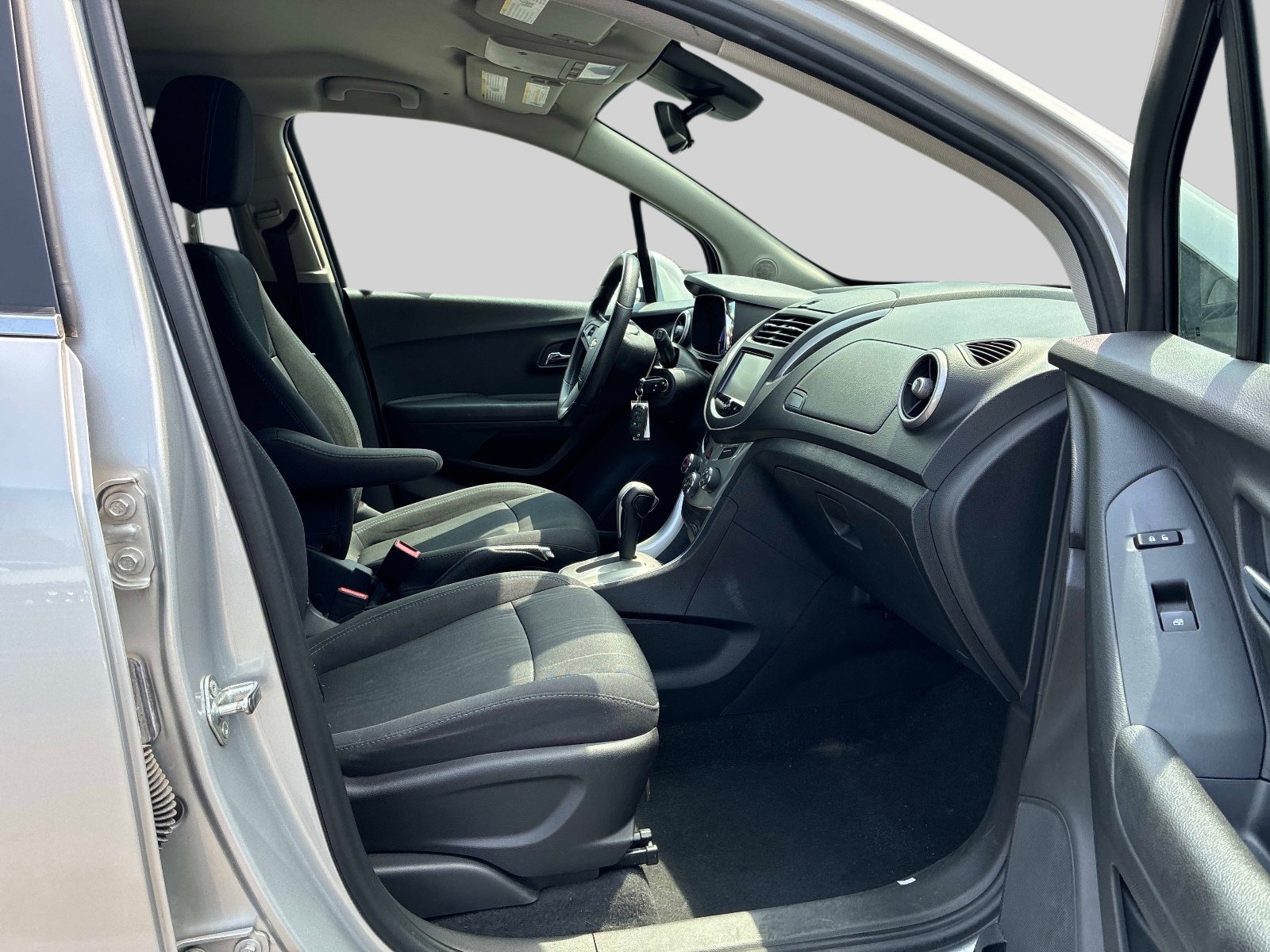 Used 2016 Chevrolet Trax LT FWD image 9